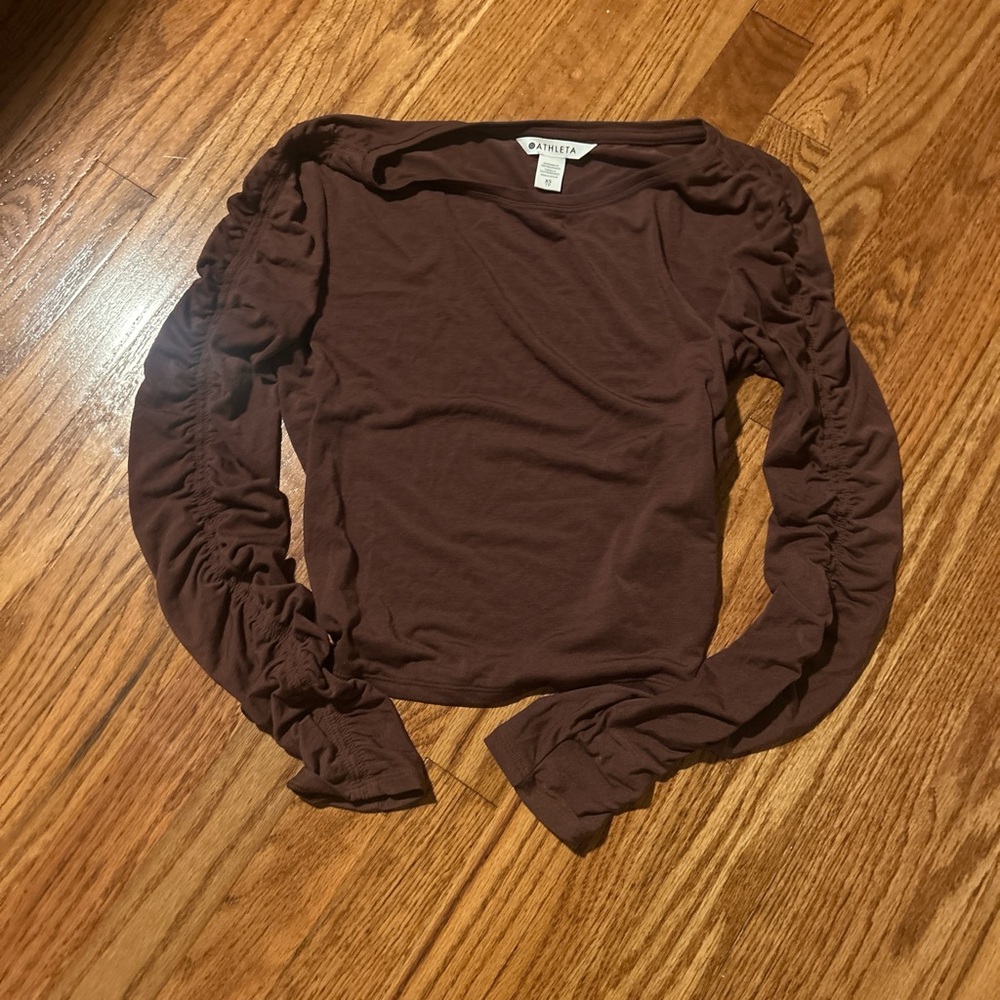 Athleta Long Sleeve Ruched Sleeve Top in Brown